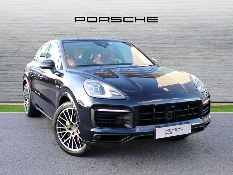 More views of Porsche Cayenne