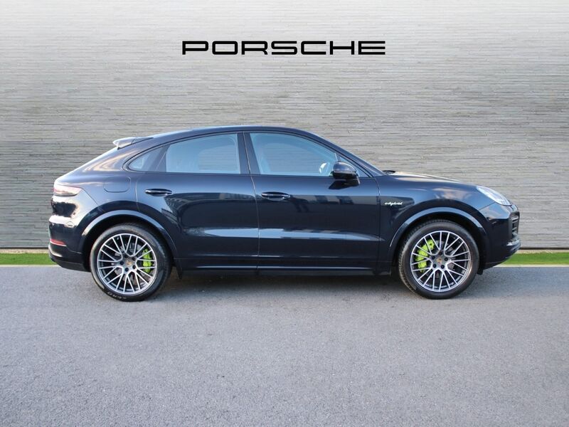 More views of Porsche Cayenne