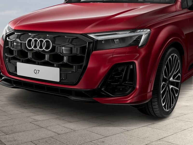 More views of Audi Q7