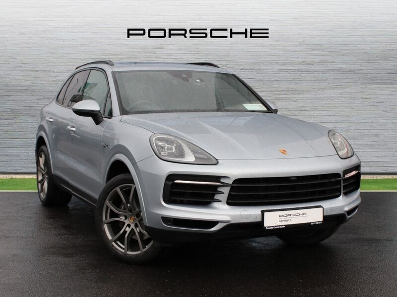 More views of Porsche Cayenne