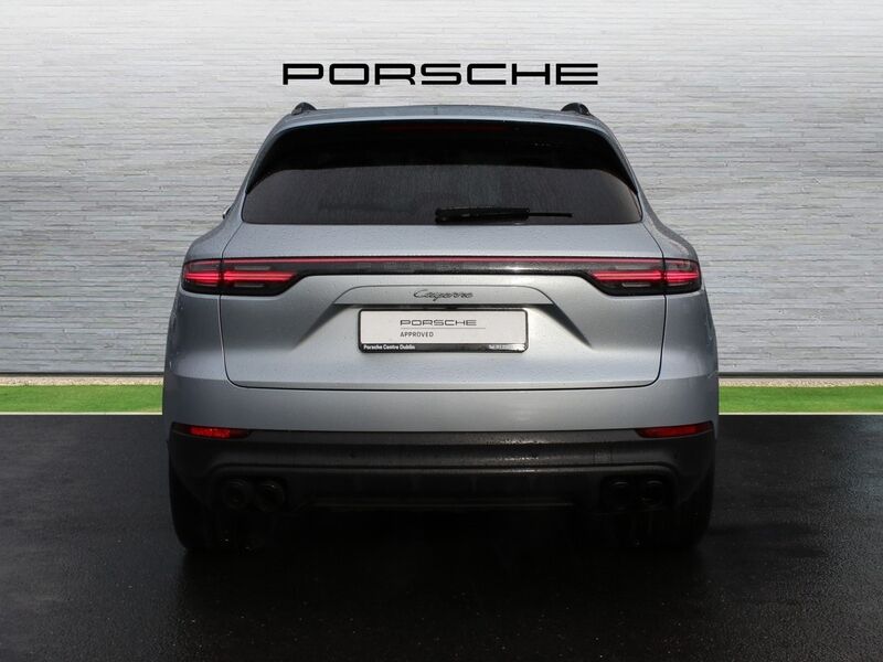 More views of Porsche Cayenne
