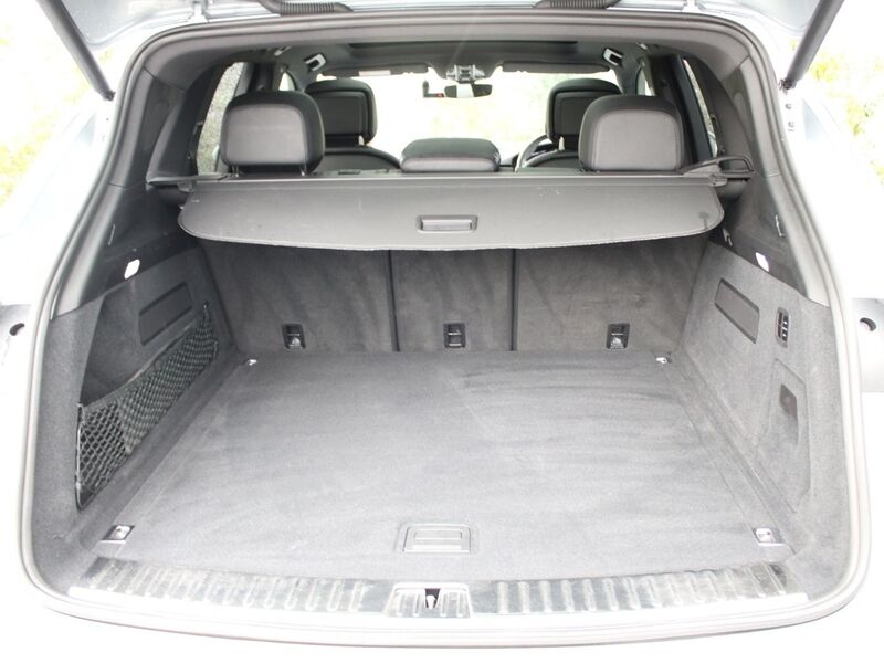 More views of Porsche Cayenne