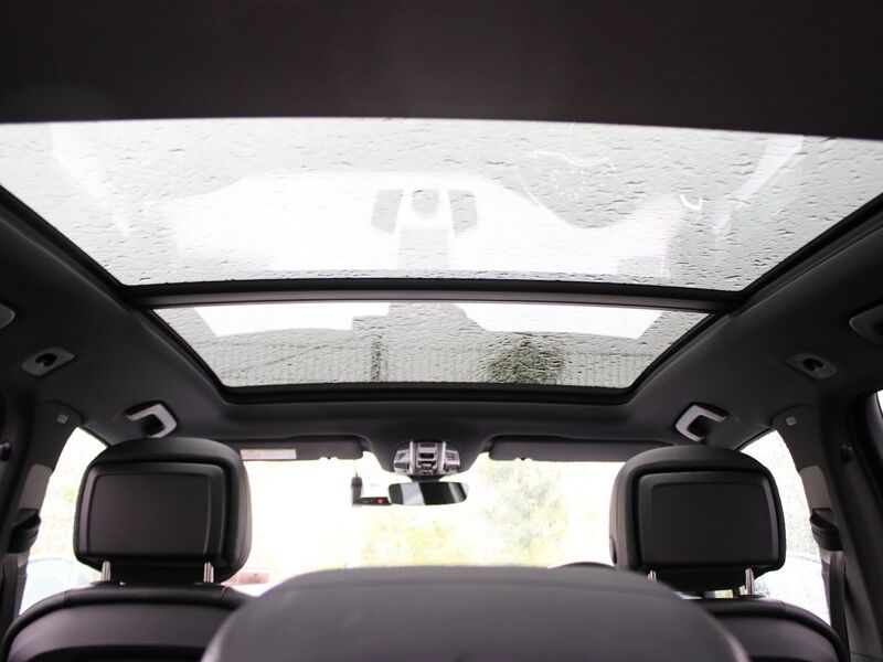 More views of Porsche Cayenne