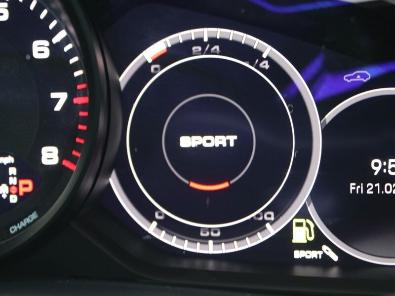More views of Porsche Cayenne