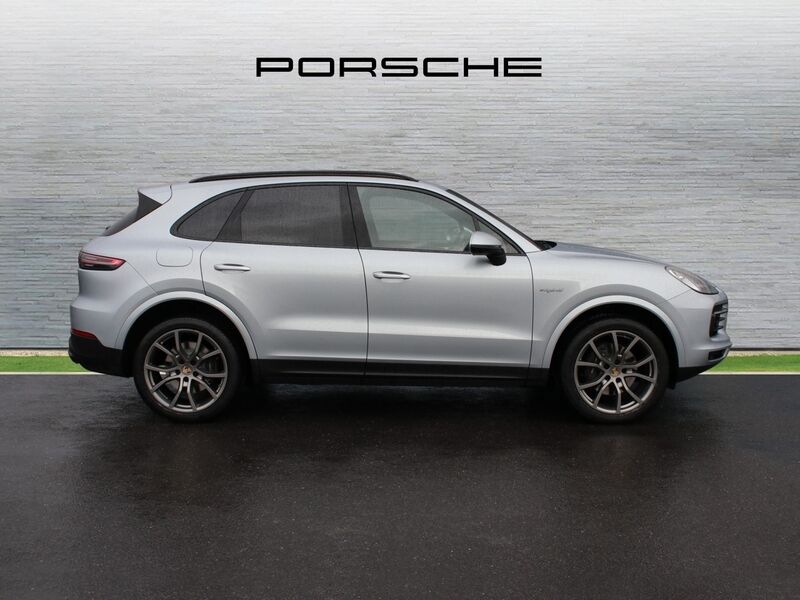 More views of Porsche Cayenne