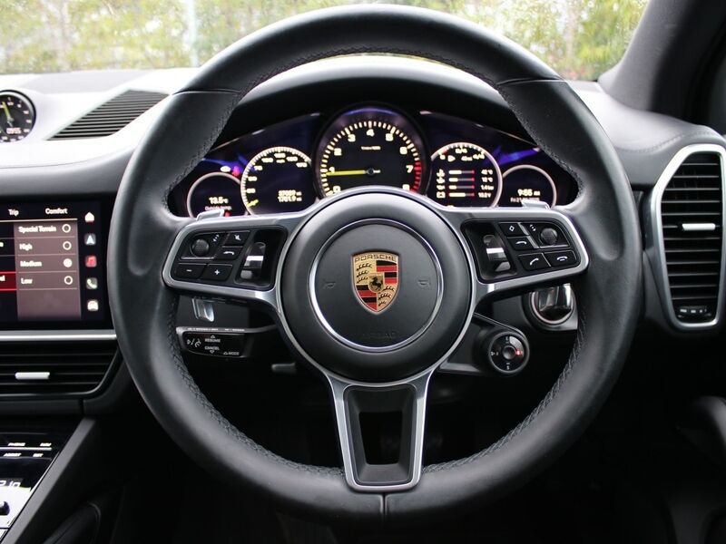 More views of Porsche Cayenne