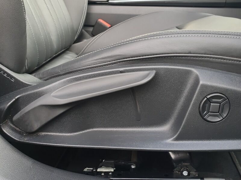More views of Audi A6