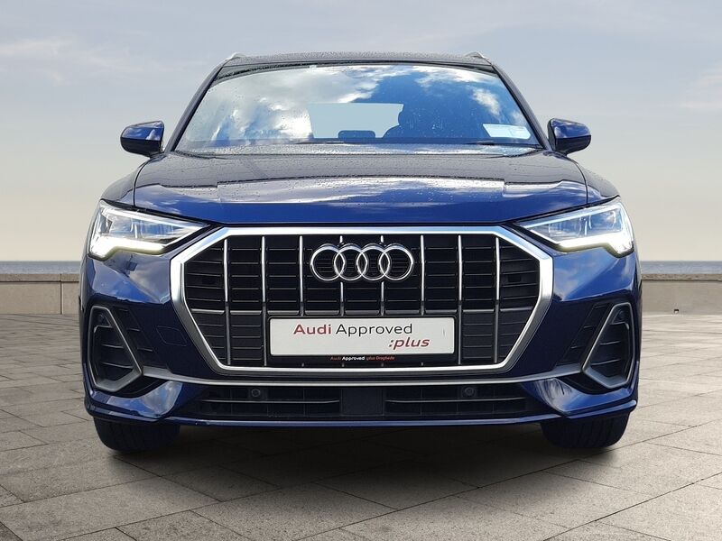 More views of Audi Q3