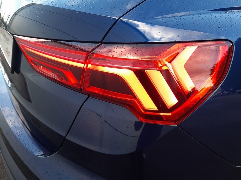 More views of Audi Q3