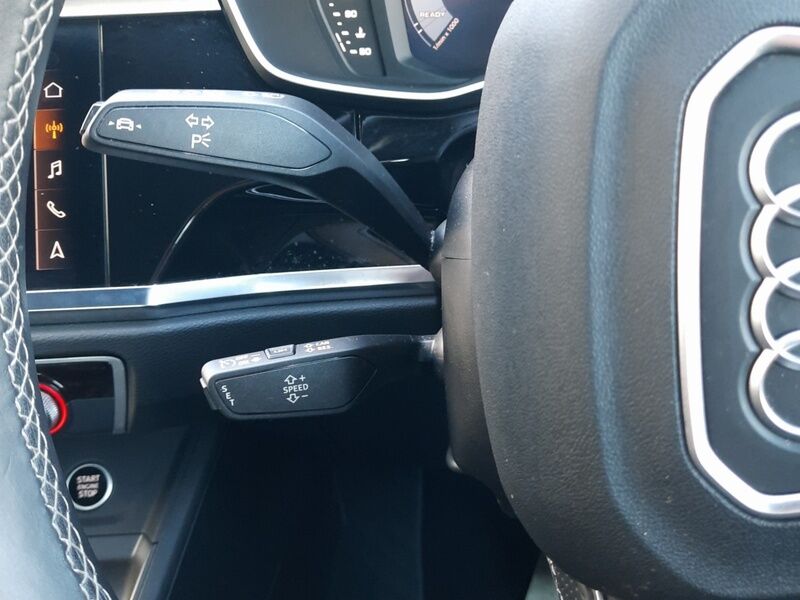 More views of Audi Q3