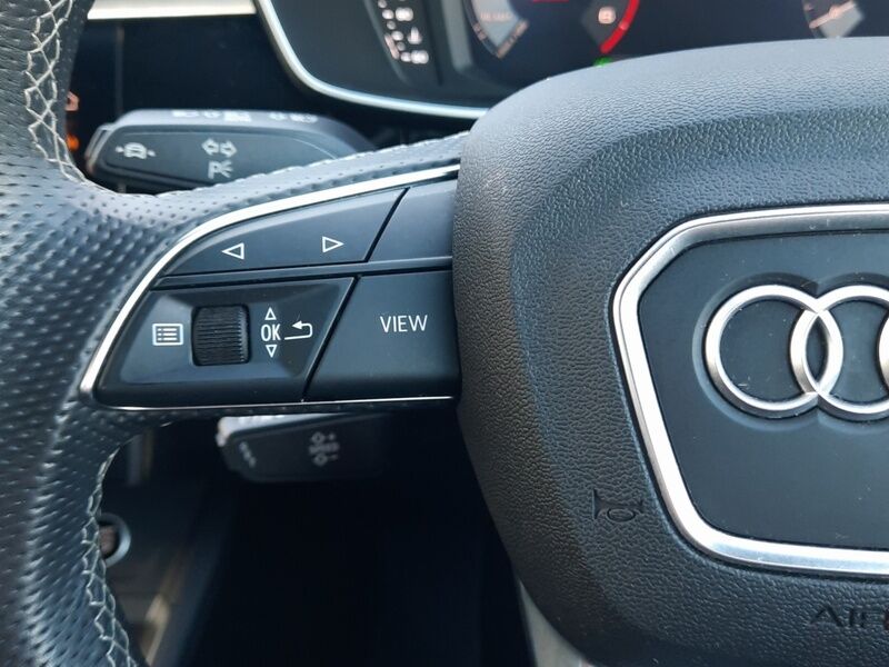 More views of Audi Q3