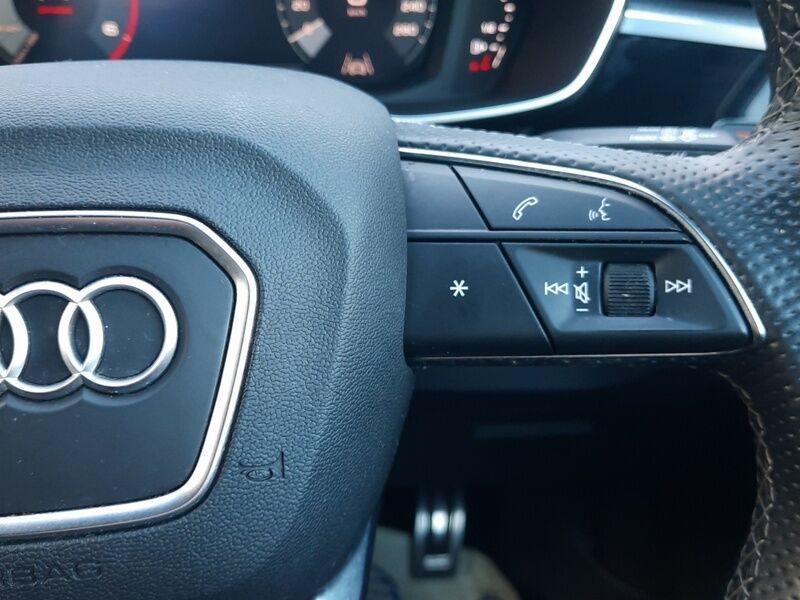 More views of Audi Q3