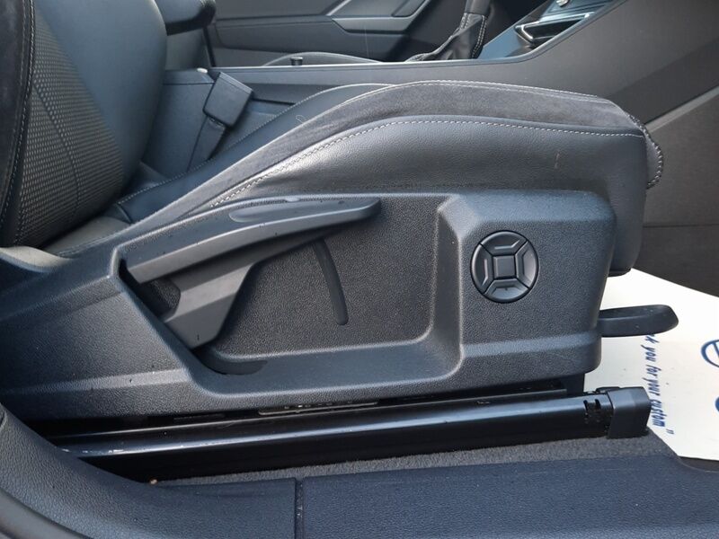 More views of Audi Q3