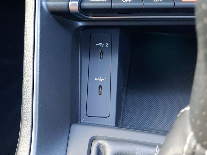 More views of Audi Q3