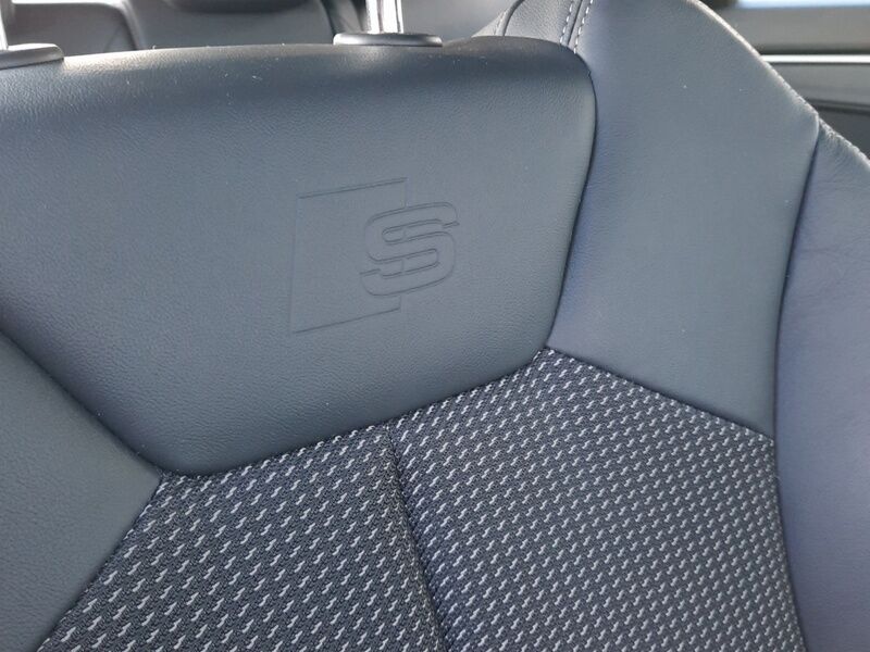 More views of Audi Q3