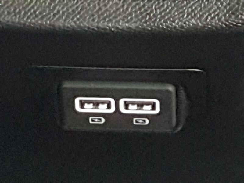 More views of Peugeot 3008