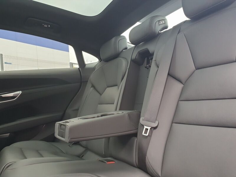 More views of Audi e-tron GT quattro