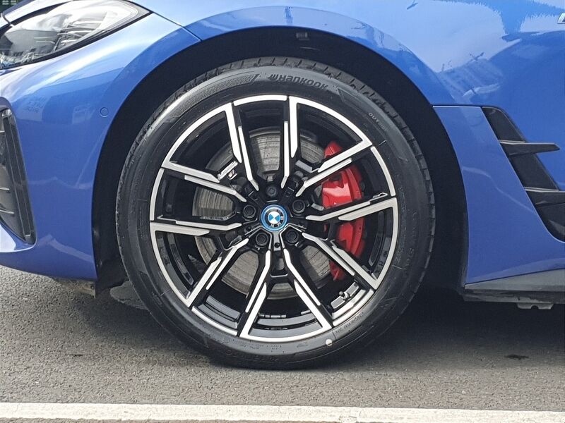 More views of BMW i4