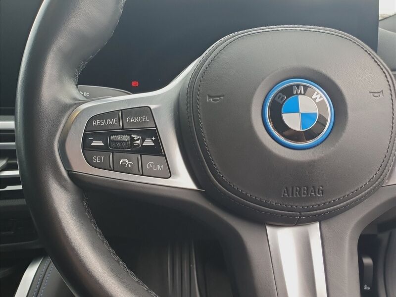 More views of BMW i4