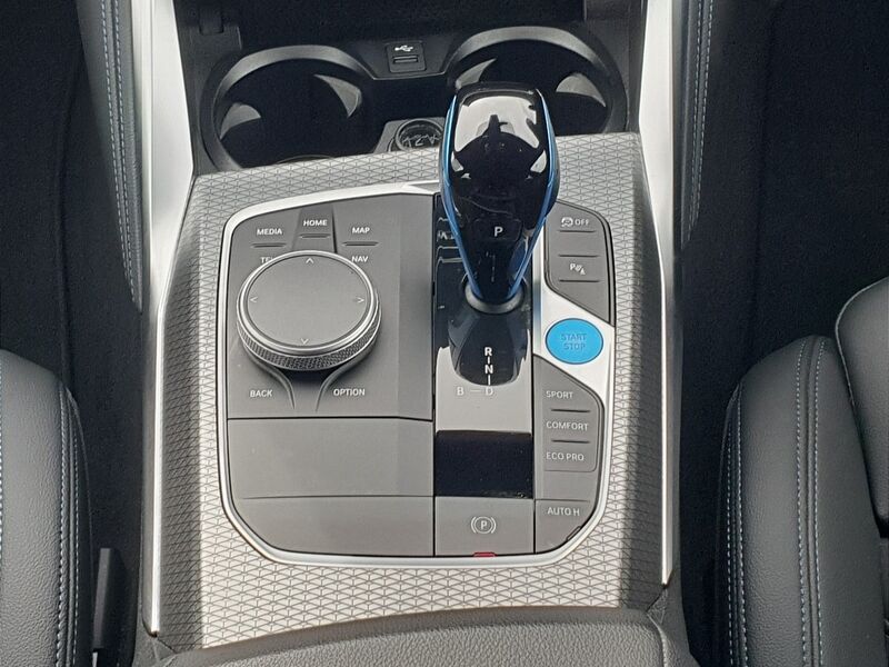 More views of BMW i4