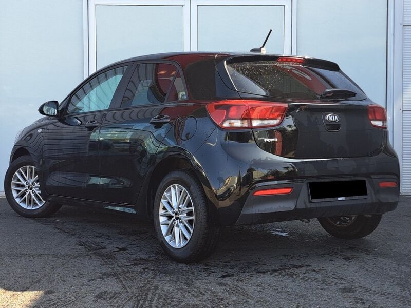 More views of Kia Rio