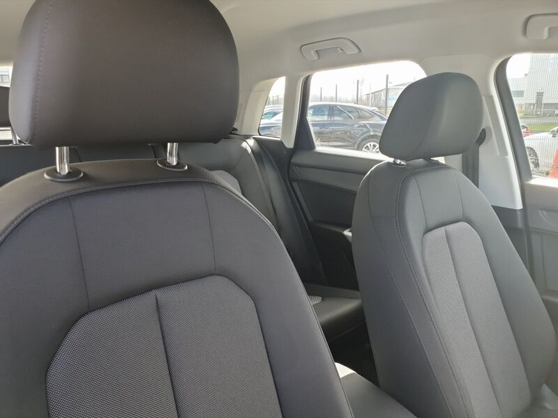 More views of Audi Q3
