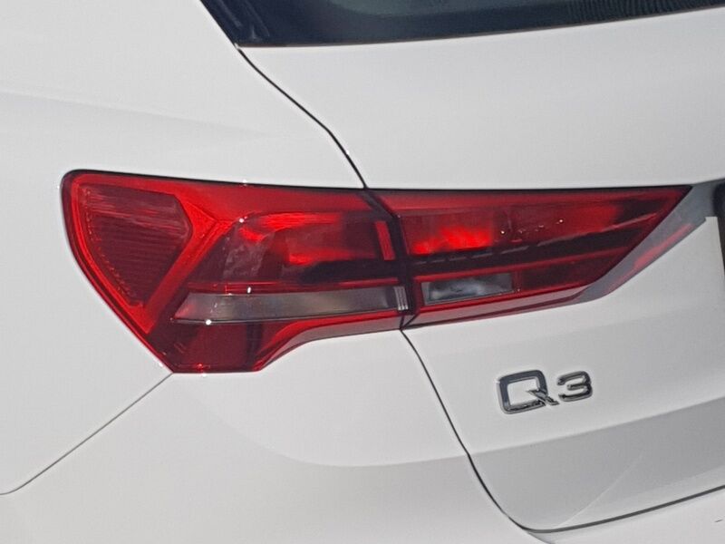 More views of Audi Q3
