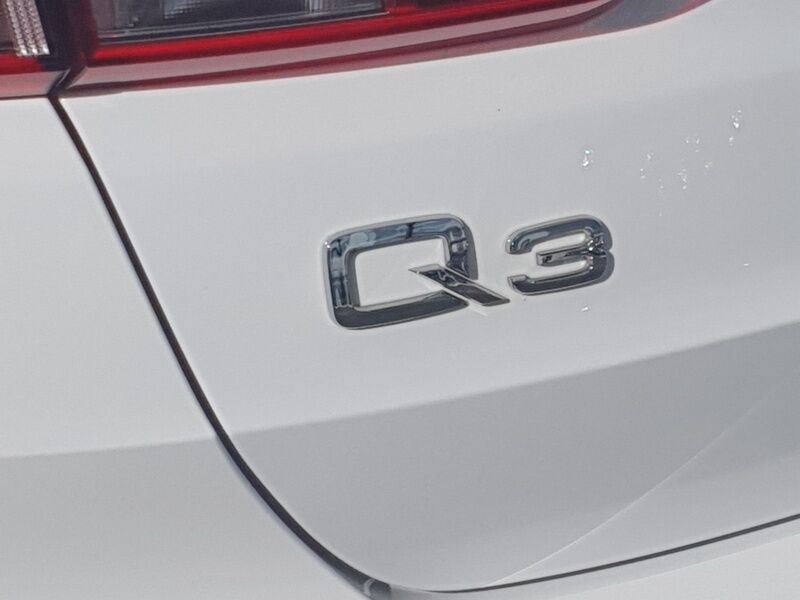 More views of Audi Q3