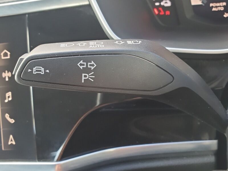 More views of Audi Q3