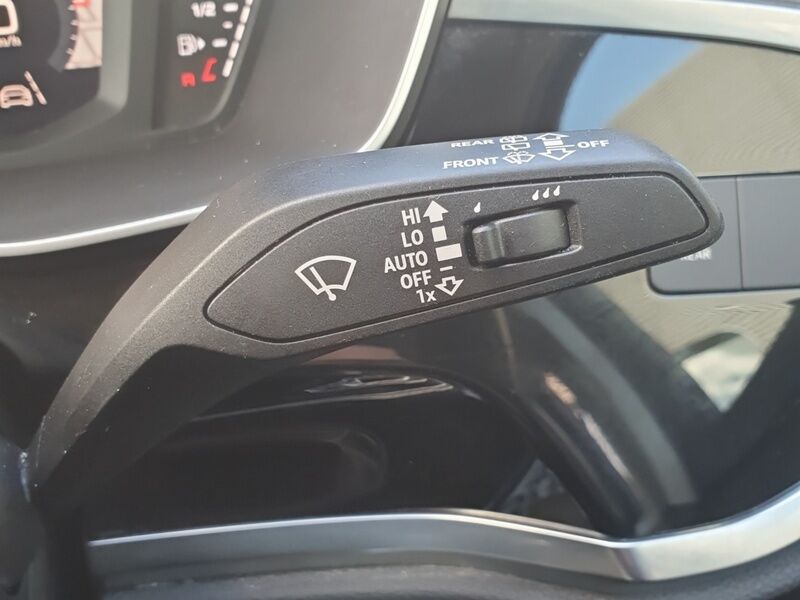 More views of Audi Q3