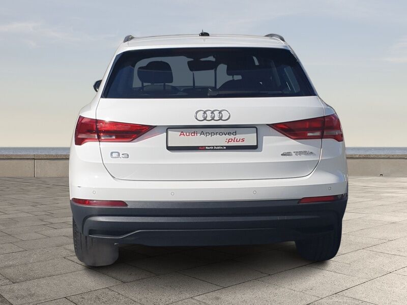 More views of Audi Q3