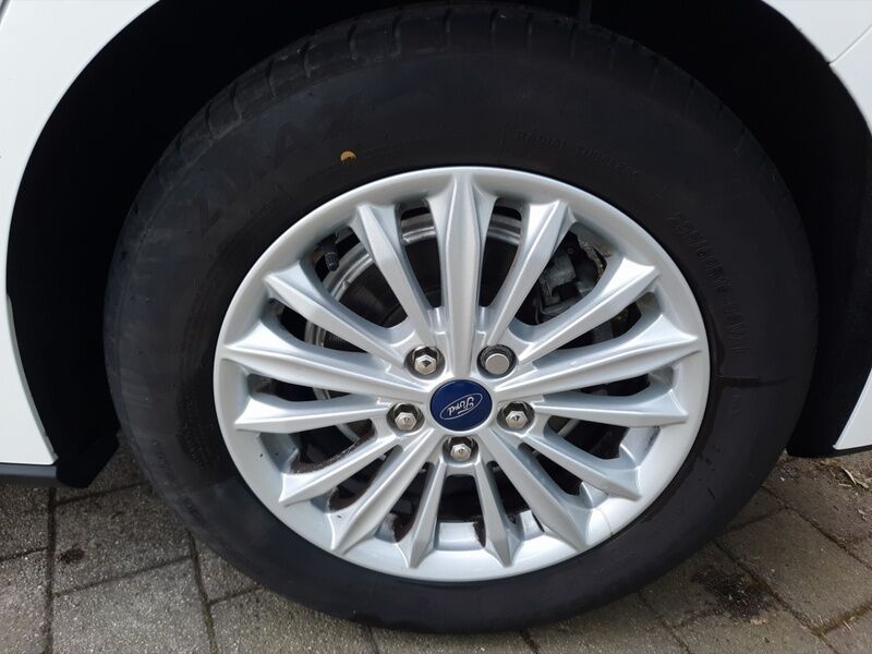 More views of Ford Focus