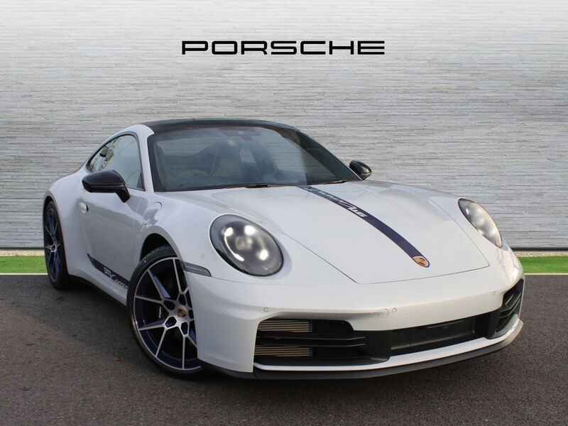 More views of Porsche 911