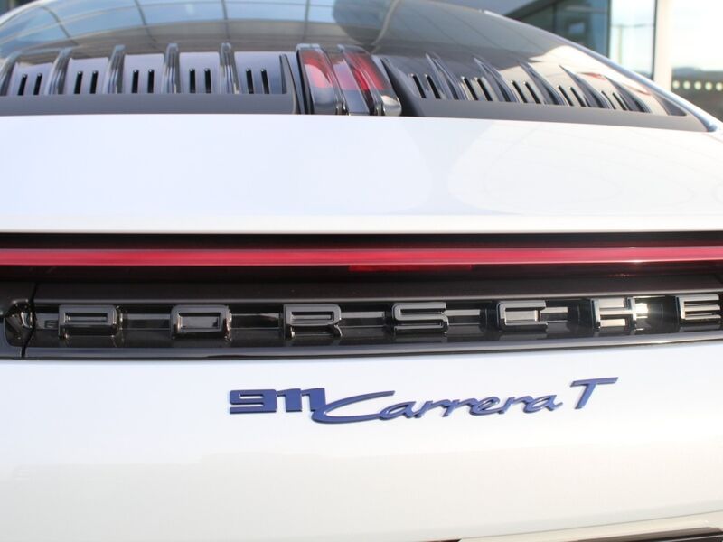 More views of Porsche 911