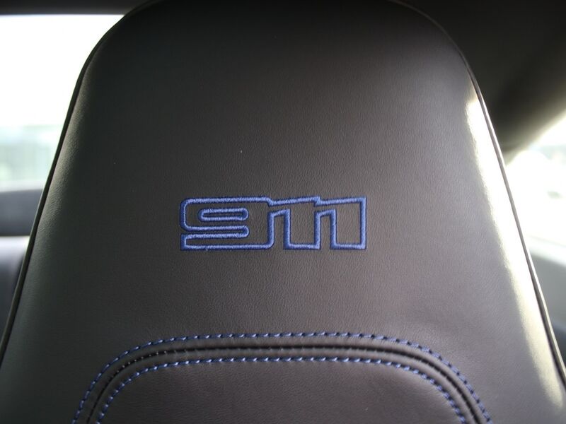 More views of Porsche 911