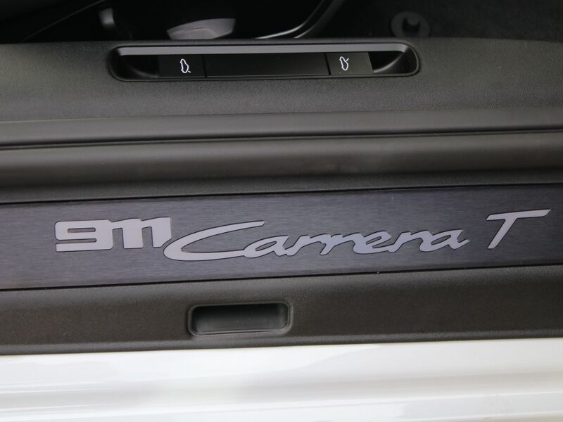 More views of Porsche 911