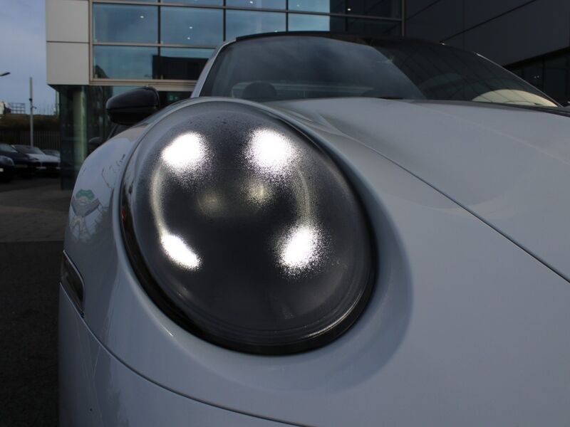 More views of Porsche 911
