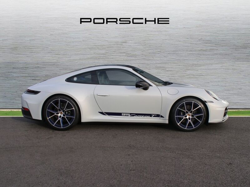 More views of Porsche 911