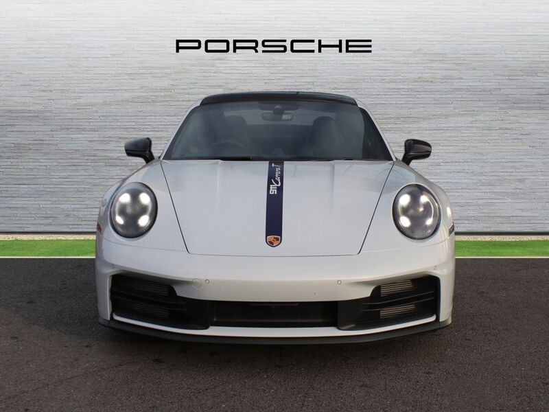 More views of Porsche 911
