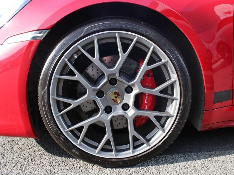 More views of Porsche 911