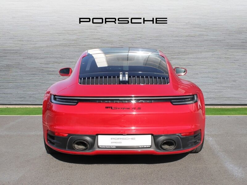 More views of Porsche 911