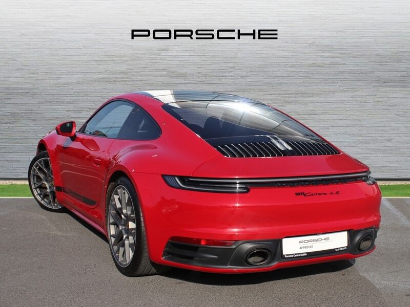 More views of Porsche 911