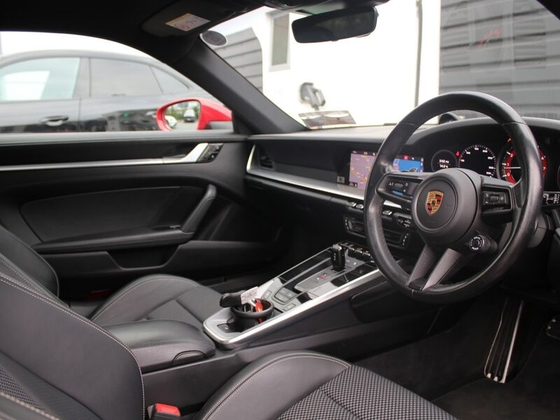 More views of Porsche 911