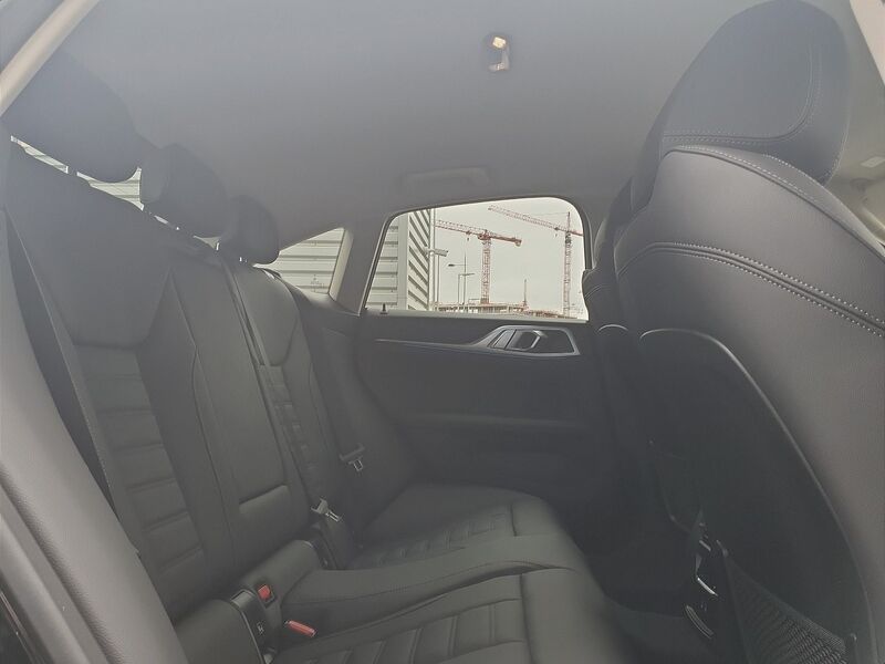 More views of BMW i4