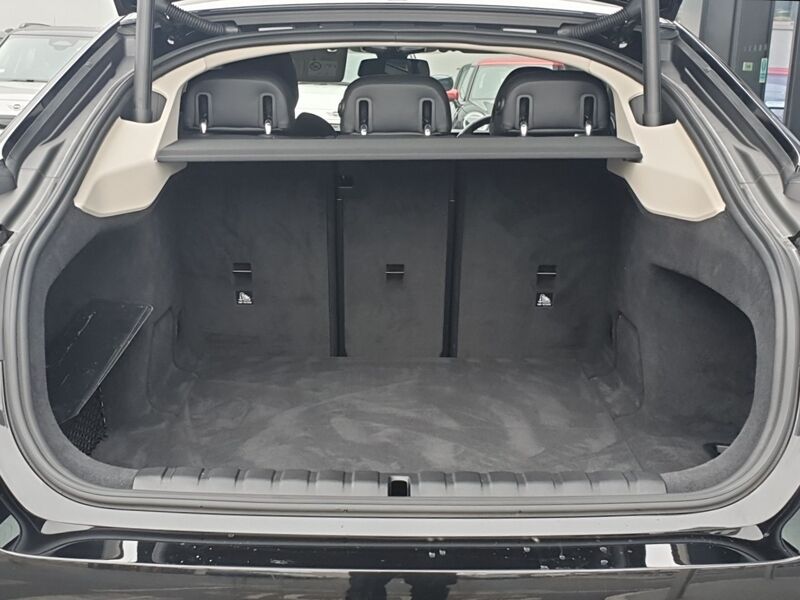 More views of BMW i4