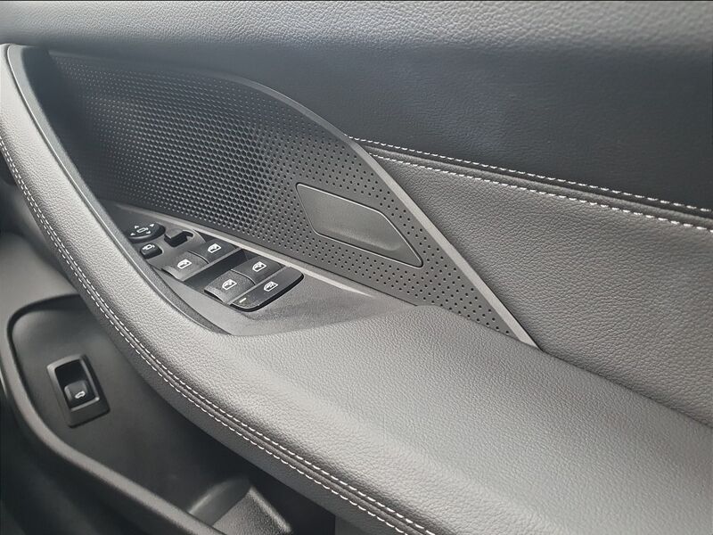 More views of BMW i4