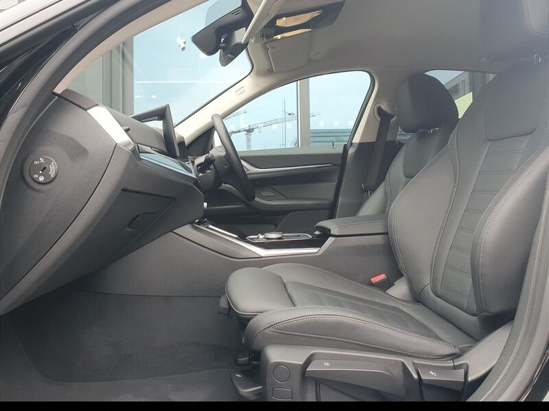 More views of BMW i4