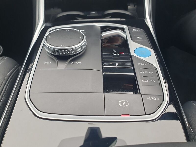 More views of BMW i4
