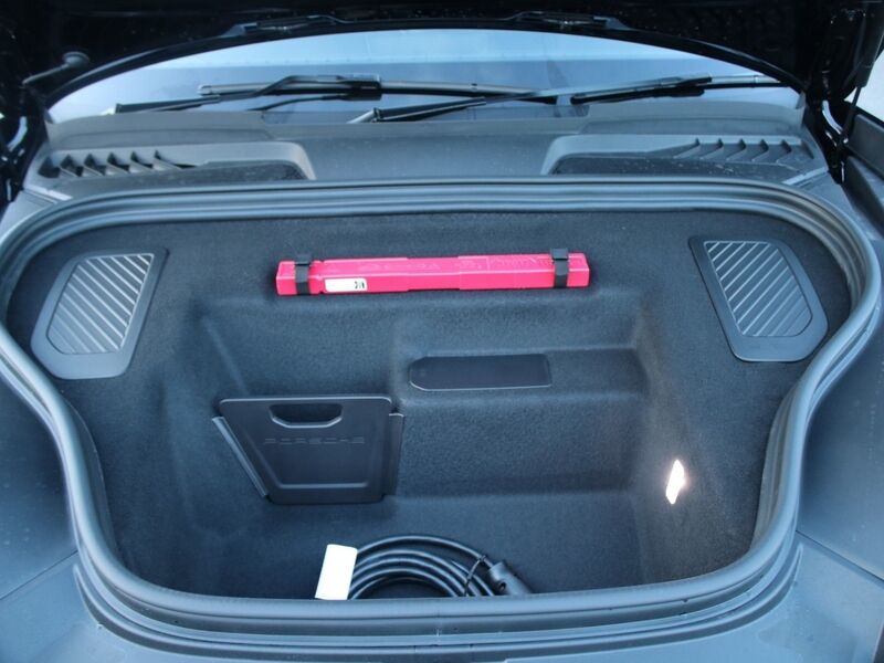 More views of Porsche Macan