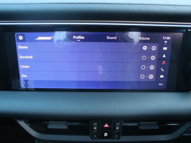 More views of Porsche Macan